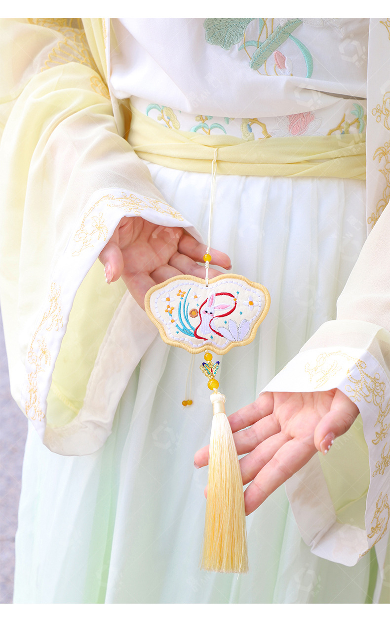 【钱丽】中秋刺绣香囊桂花月兔挂脖香包异形汉服配饰禁步挂件