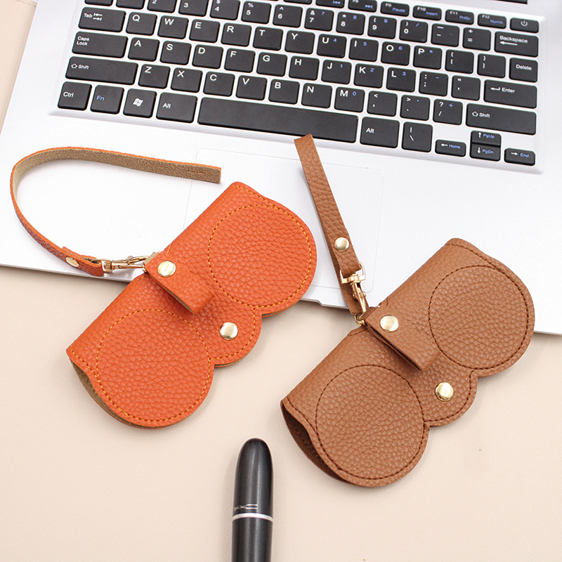 New Pu Sunglasses Bag Portable Glasses Case Sunglasses Protective Cover Cute Glasses Clip Women Simple Glasses Bag