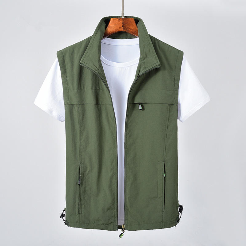 春秋薄款男士马甲纯色立领休闲背心中老年户外速干马夹坎肩透气