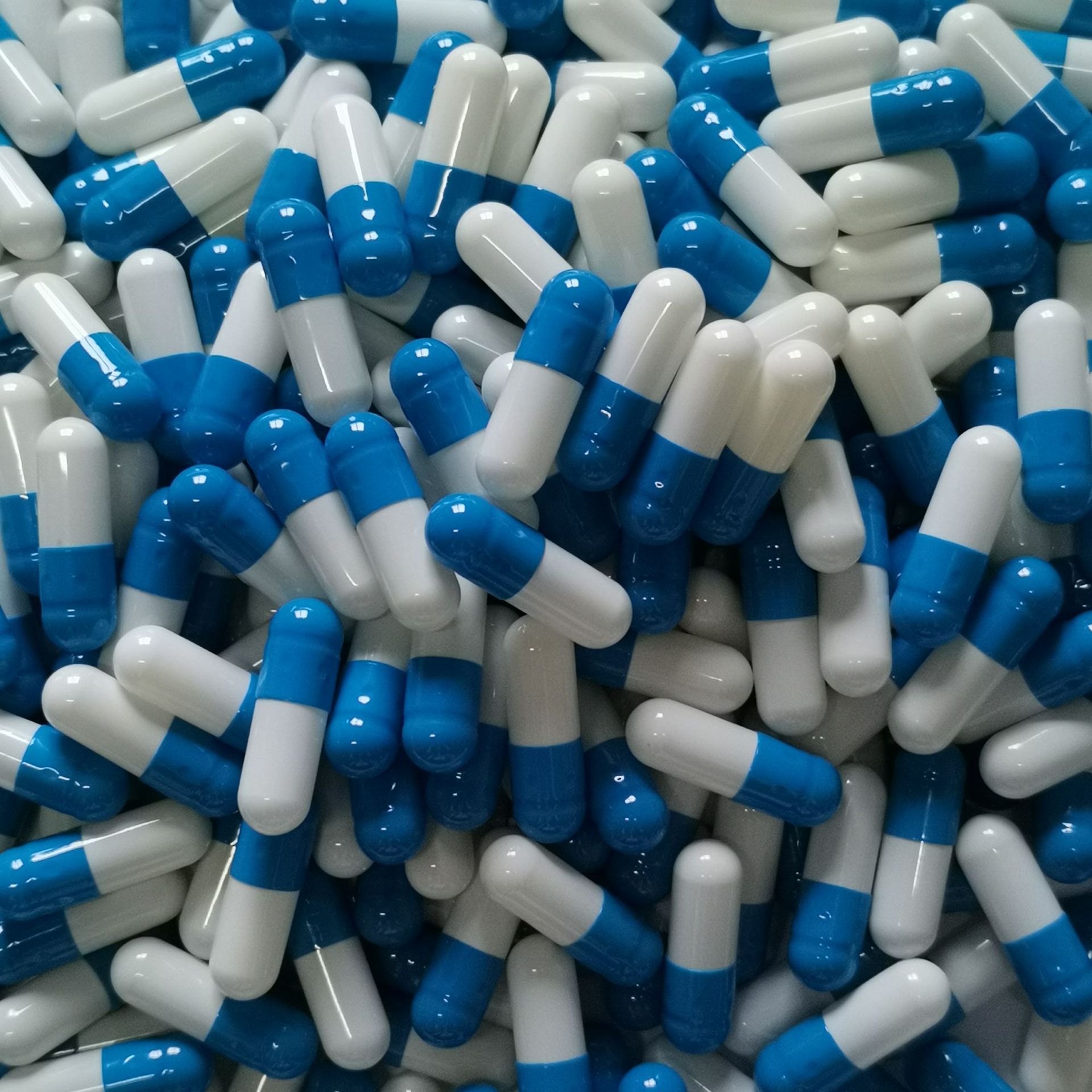 0号厂家供应 明胶空心胶囊壳   胃溶灌粉胶囊空壳【0号兰白】