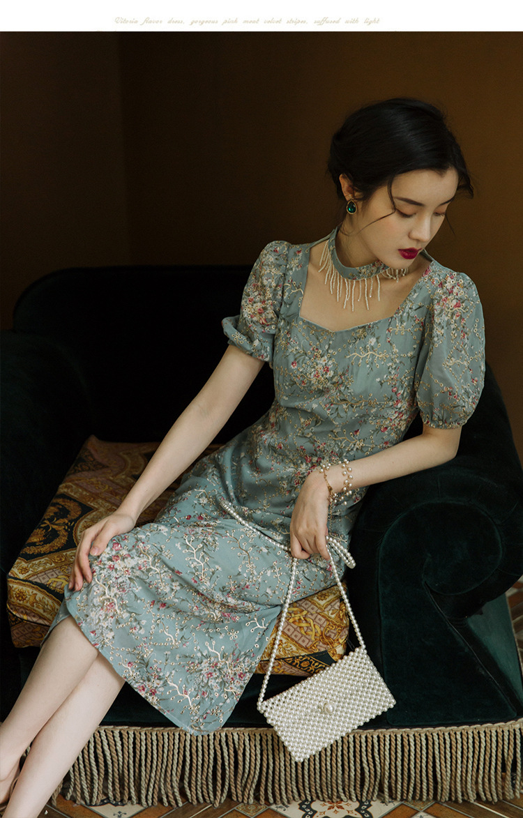 夏法式宫廷复古流苏刺绣方领旗袍改良版连衣裙年轻款少女日常可穿