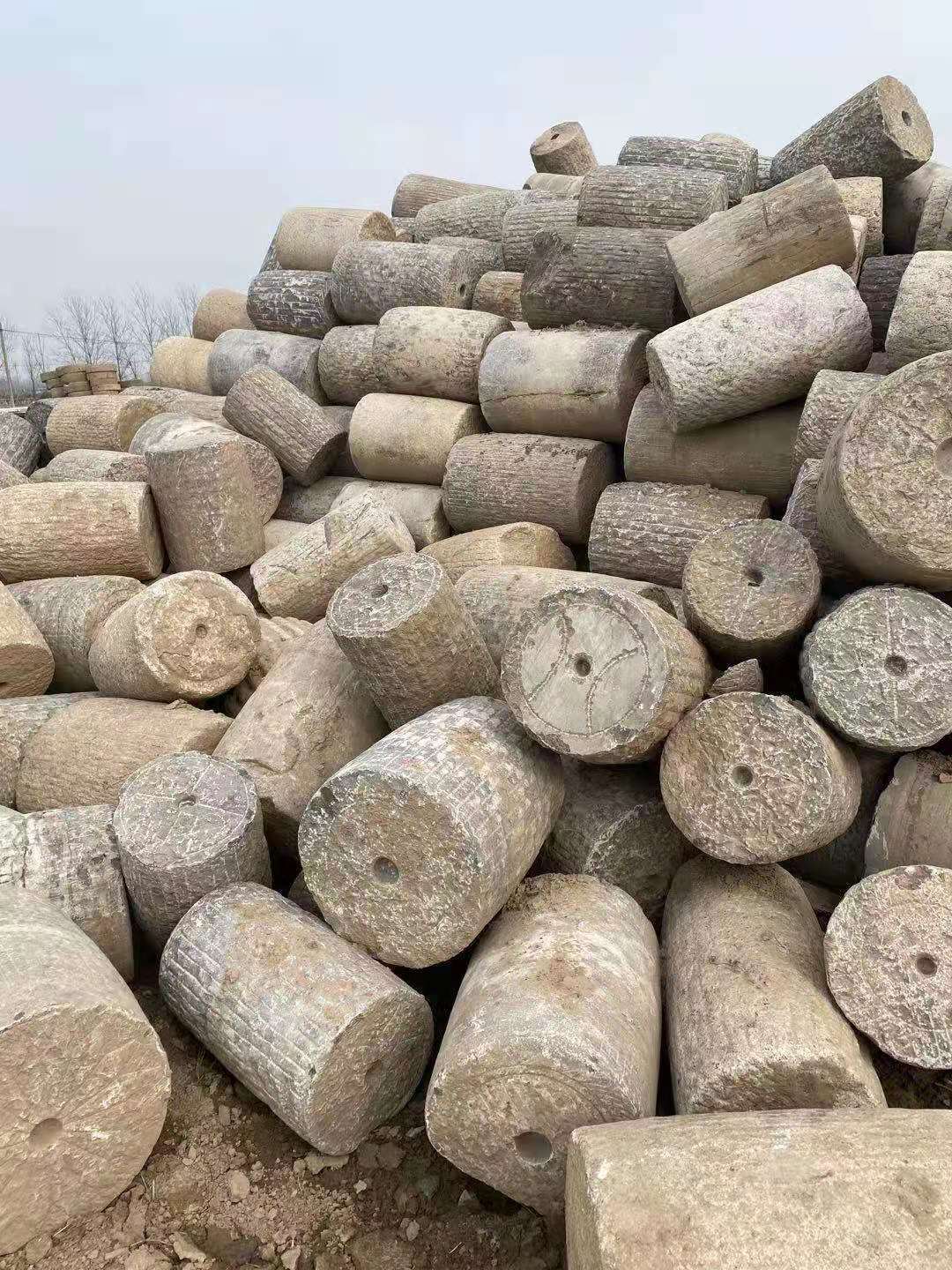 湖北老石滚出售乡村老石滚价格厂家定制刻字老石滚磨盘水盆批发