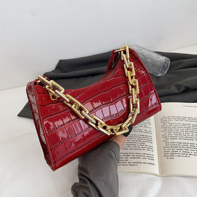 Cross-Border Small Bag for Women 2022 New Solid Color Thick Chain Underarm Bag Fashion Crocodile Pattern Shoulder Bag Wholesale Bag