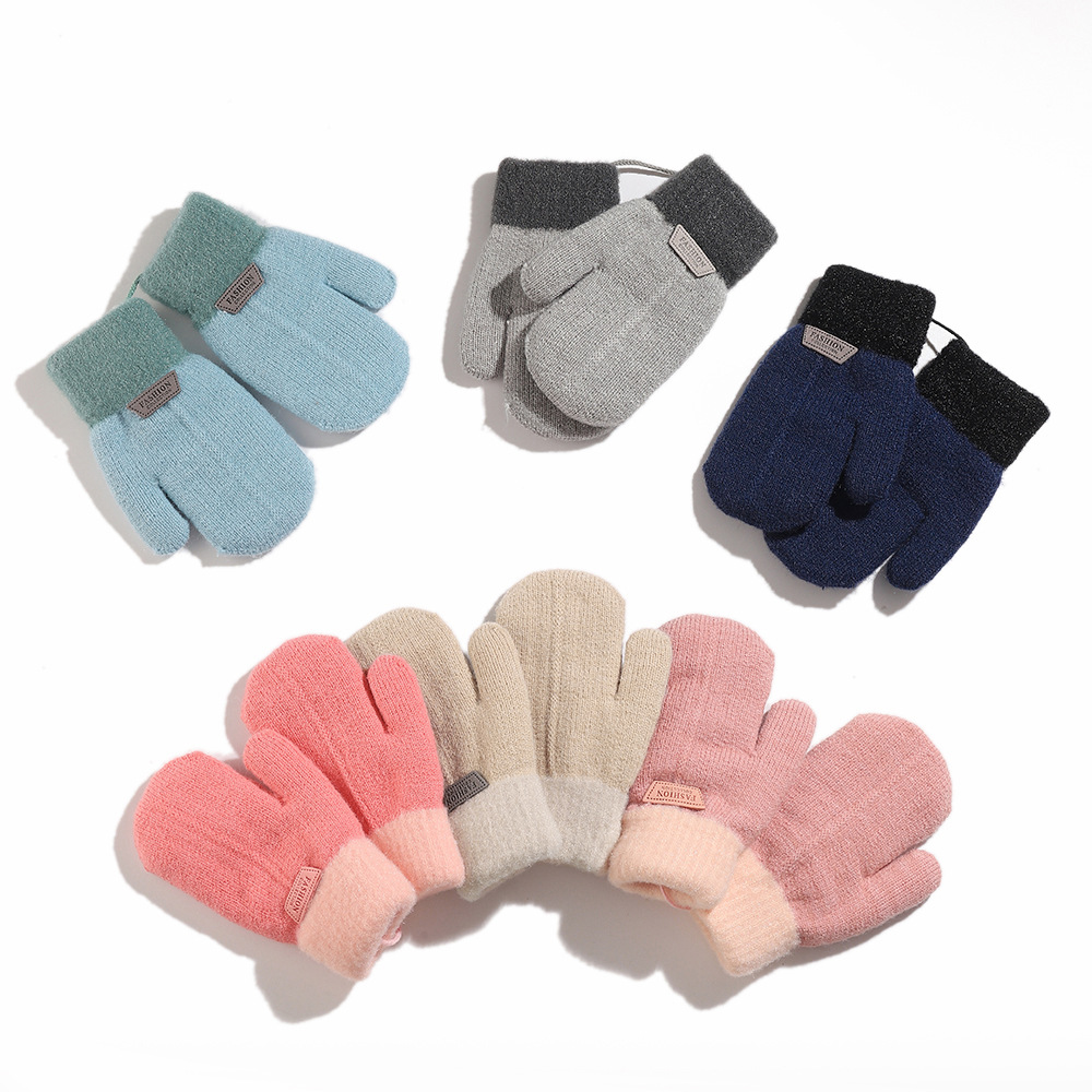 Autumn and Winter Simple Children's Gloves Fleece-lined Thickened Cartoon Boys' and Girls' Bags Sets Outdoor Cold-Proof Thermal Knitting Gloves