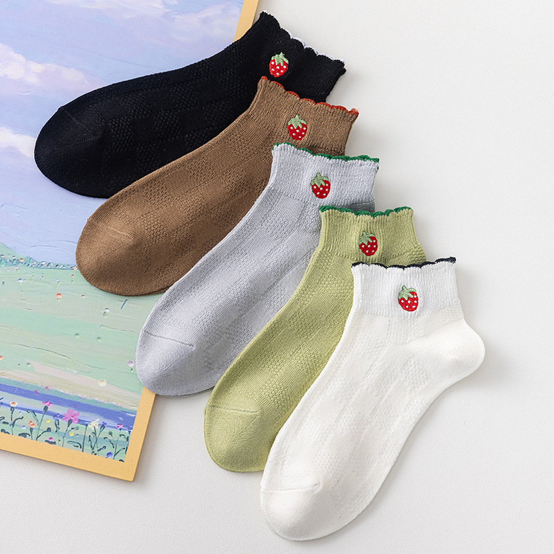 草莓刺绣袜子女夏季短筒竹纤维女袜日系可爱纯色夏天不掉跟短袜