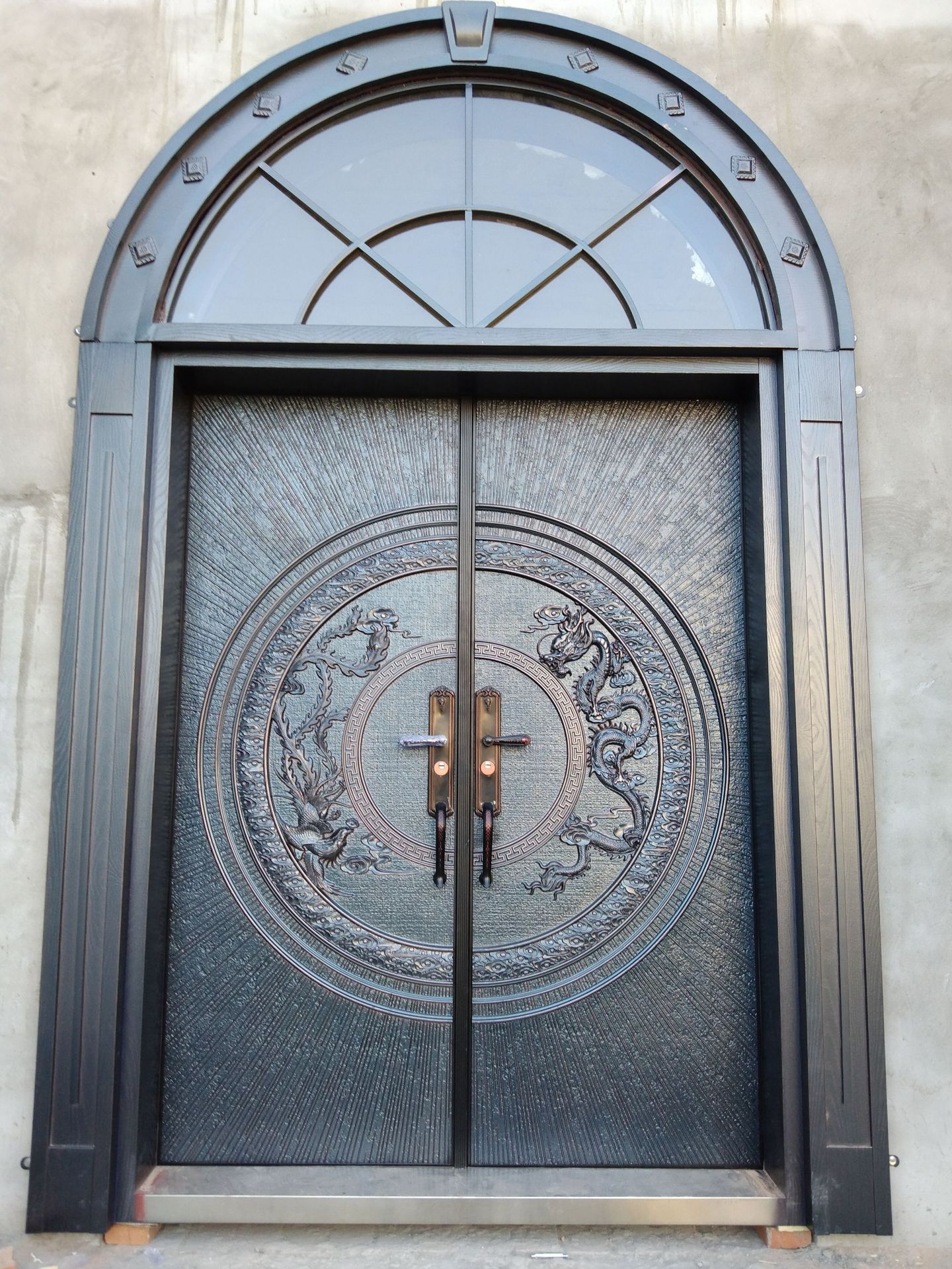 非标大门半圆弧气窗双开门仿真铜防盗门高档别墅进户门安全门厂家