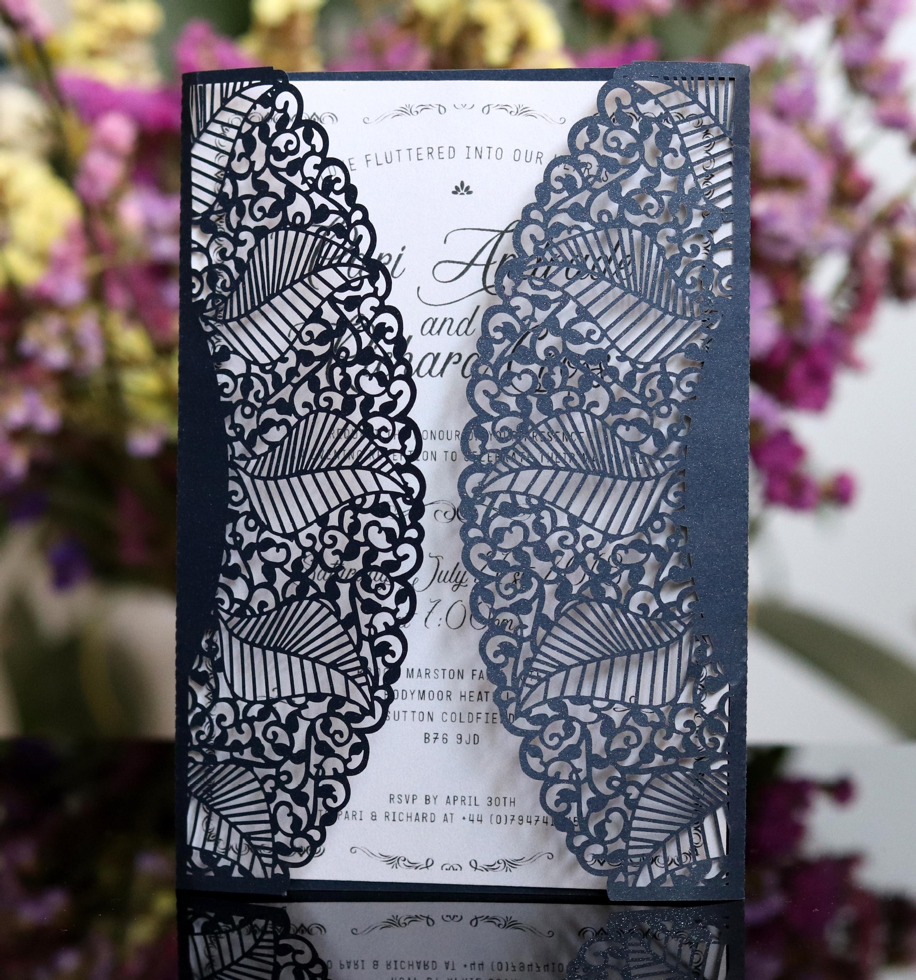 个性邀请函 镂空请柬 婚庆紫色贺卡 欧式蕾丝花边卡片 深圳批发