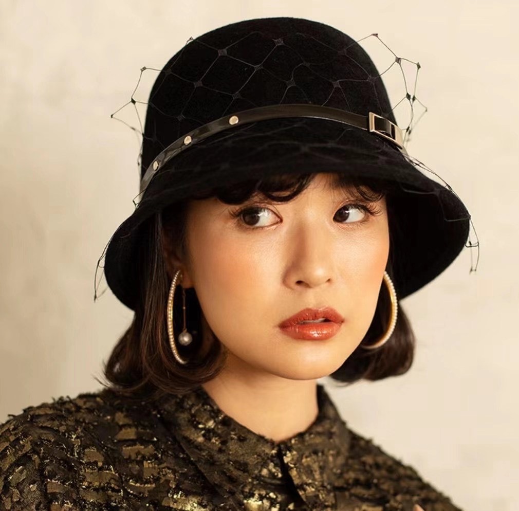 秋冬日本款羊毛呢女复古网纱皮带装饰休闲渔夫帽盆帽时装帽毡帽子