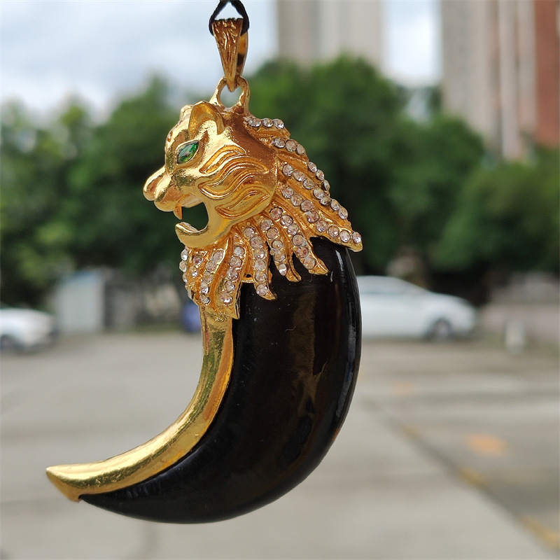 直播供货民族风镀金仿熊爪子牛角吊坠复古霸气鹰爪貔貅项链男批发