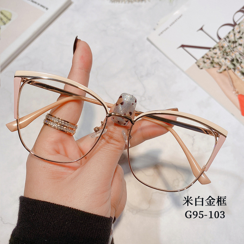 New Casual Glasses Frame Women Myopia Glasses Frame Instafamous Metal Optical Plain Cat Eye Plain Glasses