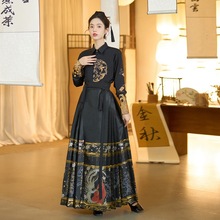 中国风秋冬黑色新中式日常高端仿妆花飞机袖凤凰织金马面裙套装女