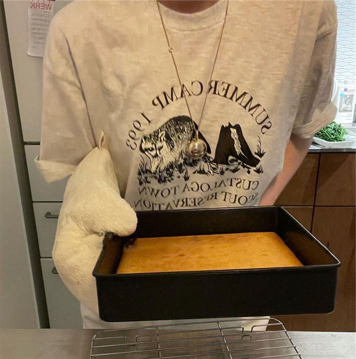 2021【现货】韩早秋新款女装花灰色短袖打底印花复古t恤自留tee女