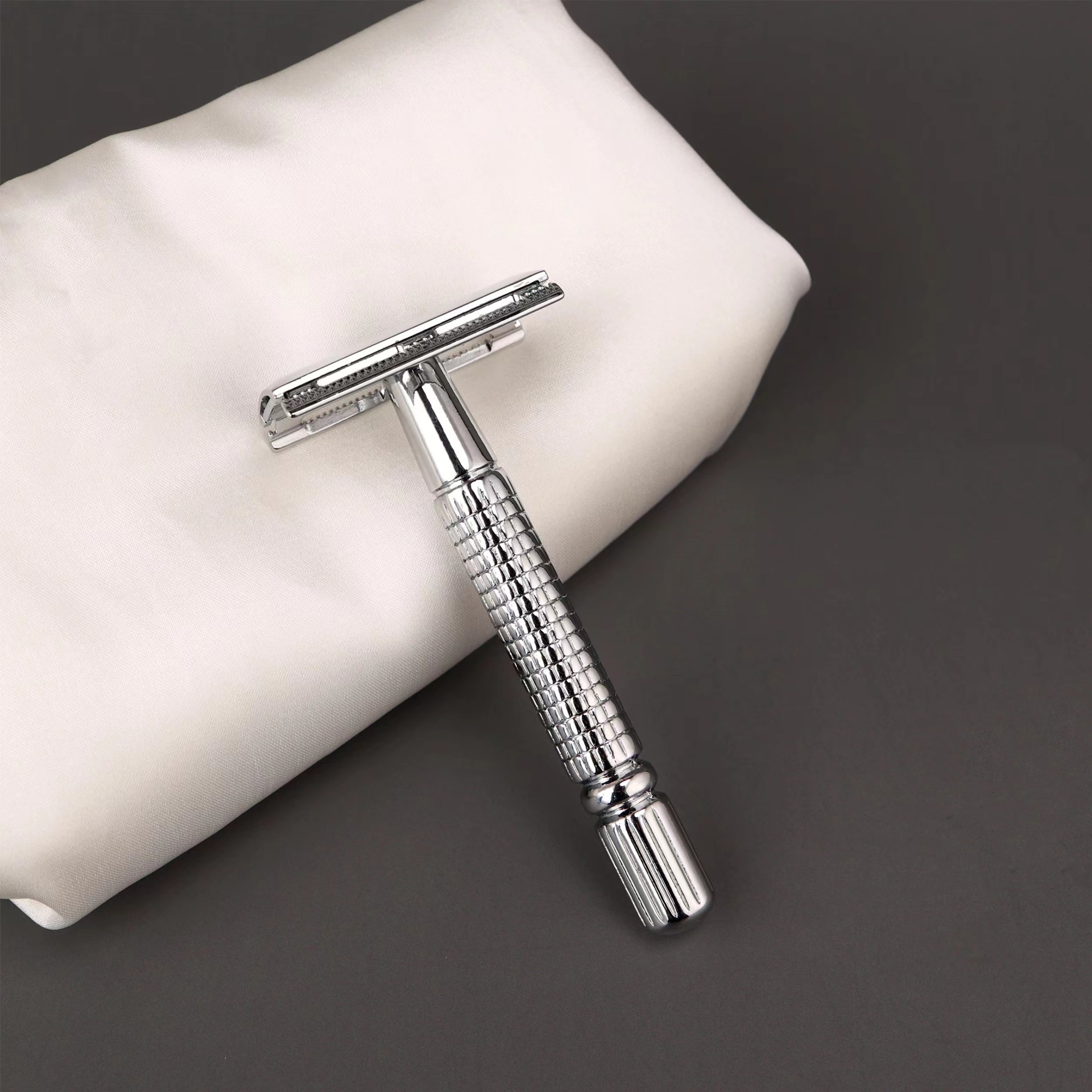 新款男士手动剃须刀 理发店老式刮胡刀合金刀架不锈钢刀片批发