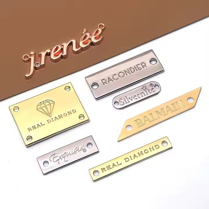金属字母标 衣帽服饰品牌Logo缝孔铭牌 箱包五金装饰小标牌