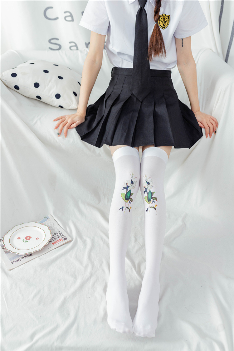 天鹅绒过膝袜大腿袜黑白丝袜烫金胶印lolita长筒jk学生微透女 cos