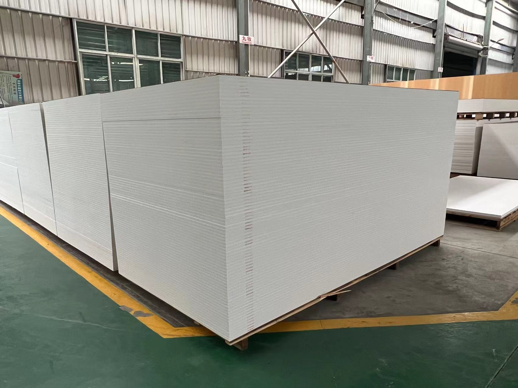 白色高密度品质结皮pvc发泡雪弗硬板卫浴柜橱柜广告模型安迪板