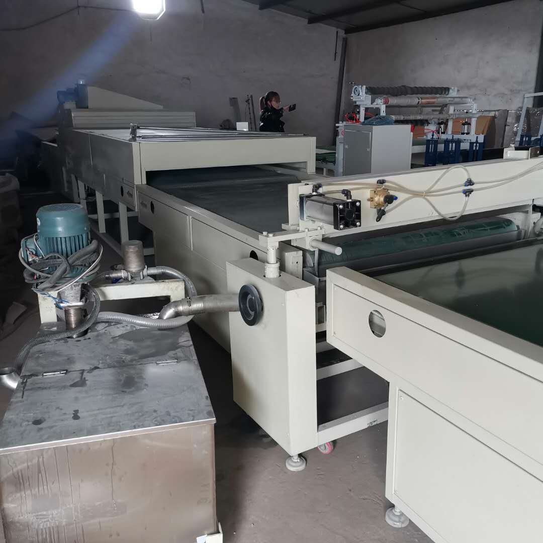 苏州移门高光板uv喷漆机自动涂装生产线淋涂机厂家uv淋涂机