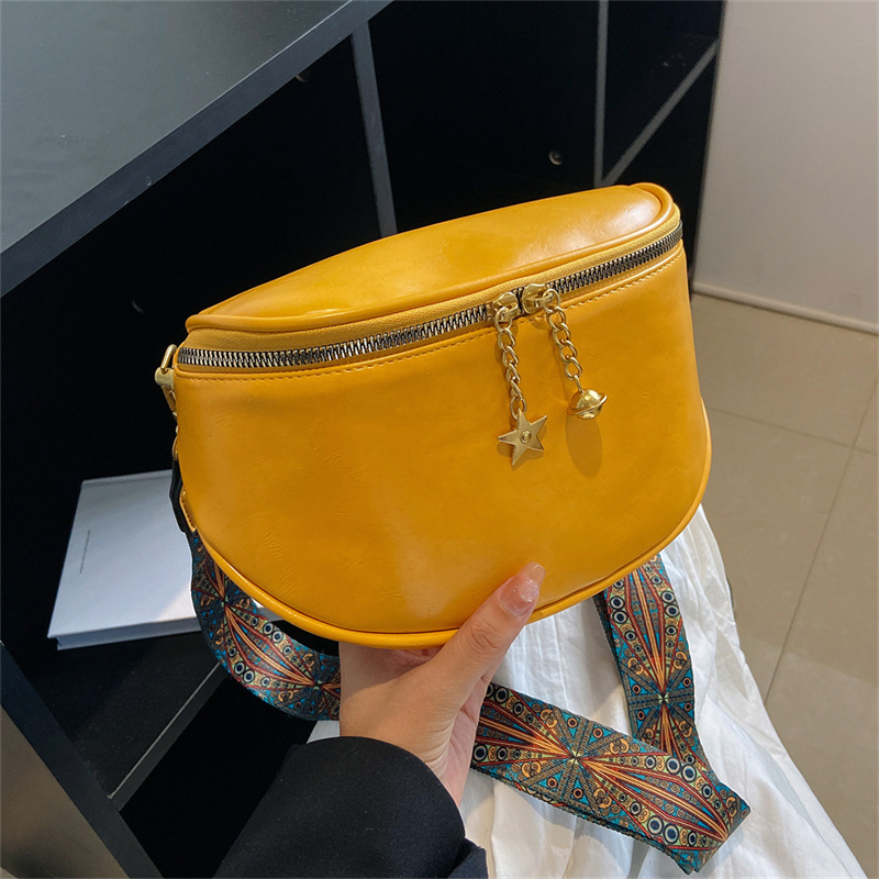 Women's Bag 2022 New Simple Fashion Oil Wax Leather Pu Shoulder Messenger Bag Texture Fashionable Saddle Bag