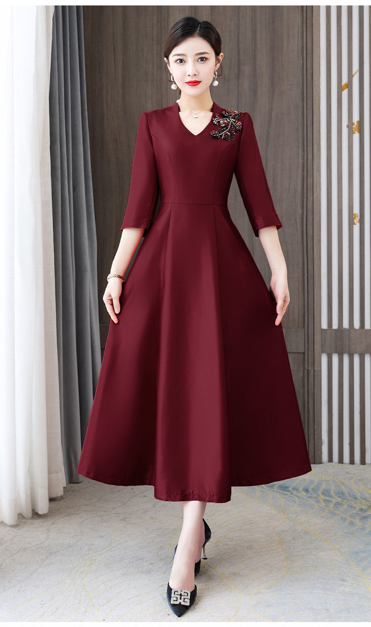 喜婆婆婚宴装结婚礼年轻妈妈装礼服端庄大气连衣裙秋高贵洋气欧美