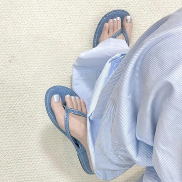 韩系复古牛仔人字拖女夏季新款外穿百搭沙滩平底凉拖防滑夹脚拖鞋