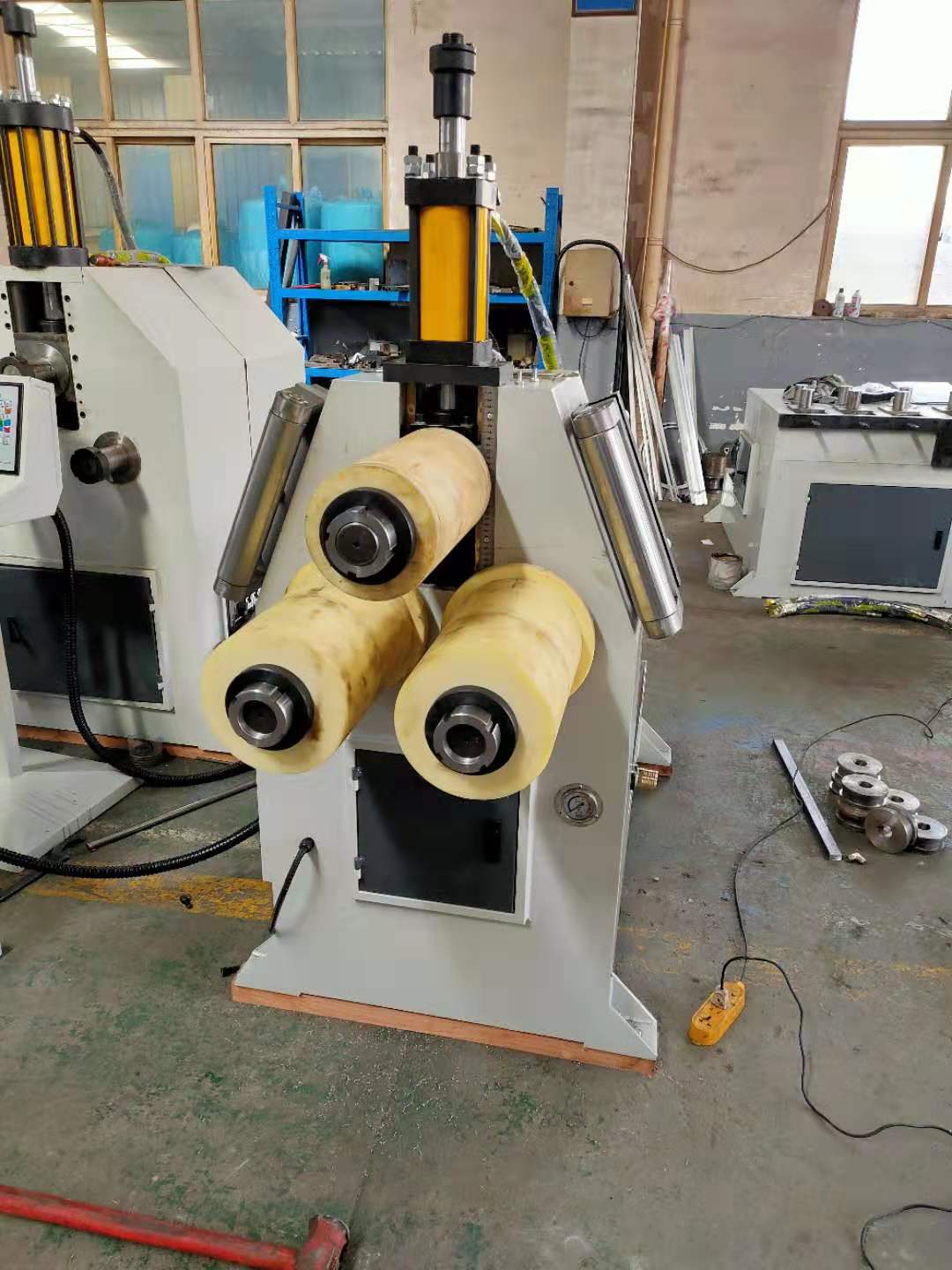 批发半自动数控三辊轮滚圆机 滚动式大棚数控卷圆机成型机代发