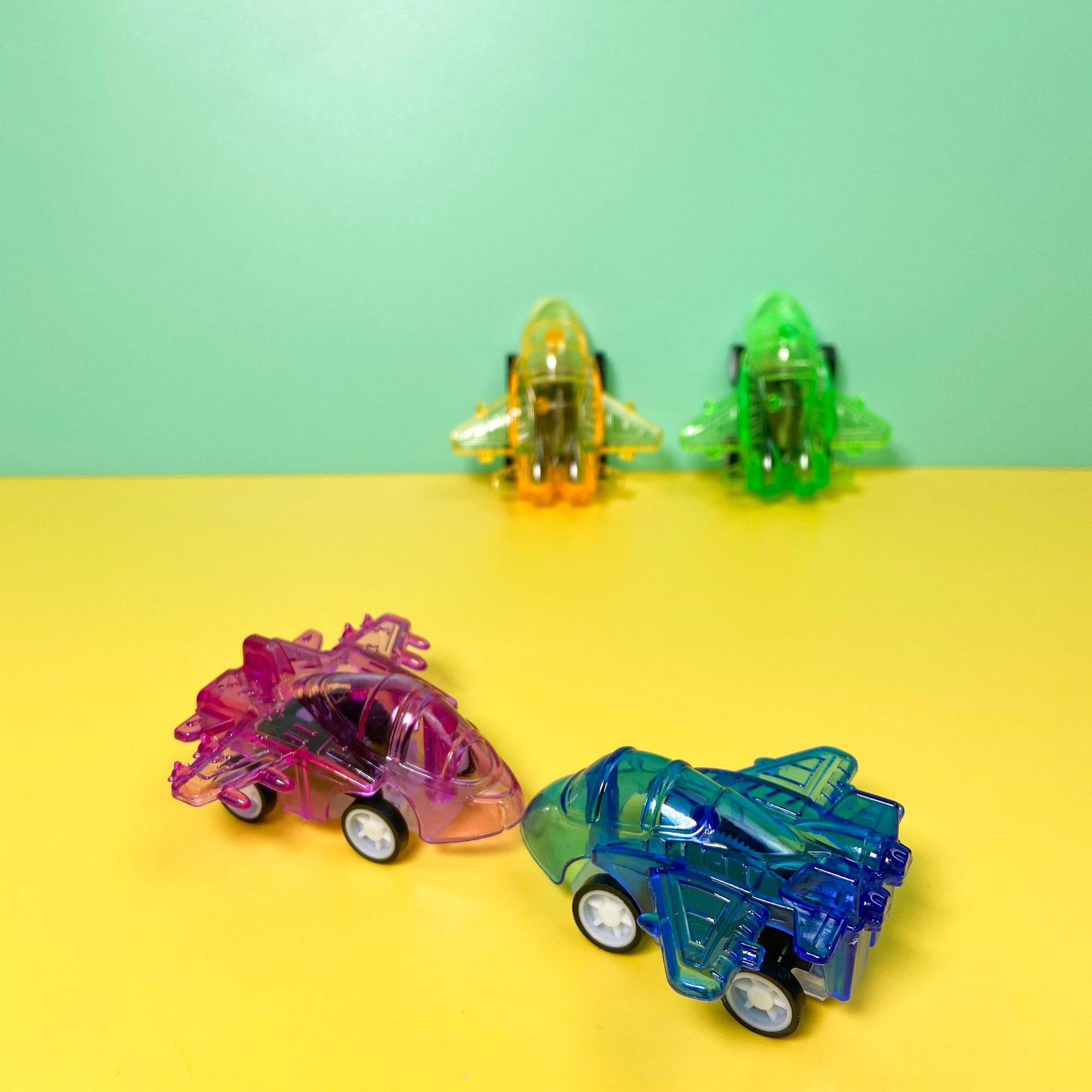 透明回力飞机迷你儿童玩具回力飞机模型糖果色战斗机地摊赠品玩具