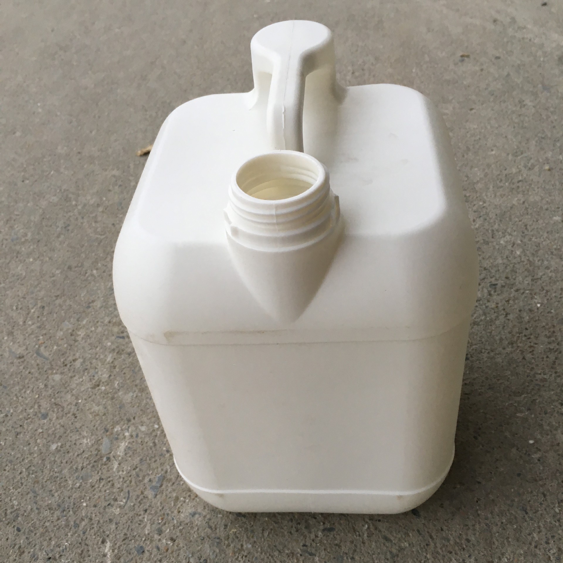 5l化工塑料桶方罐堆码鞋油桶5升kg公斤日化油漆塑料包装瓶桶