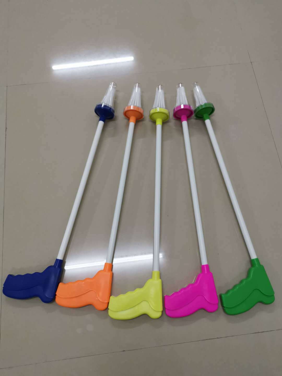 手握式昆虫捉捕器 蜘蛛捕捉器昆虫夹抓虫工具手握式蟑螂抓取器