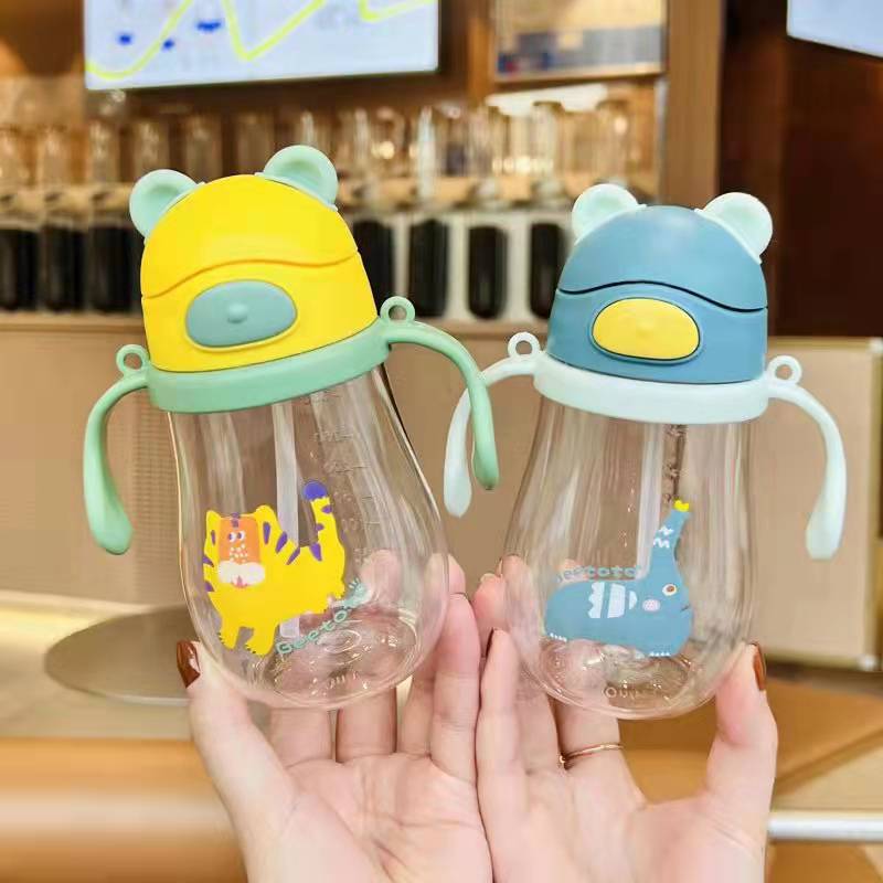 Factory Wholesale Children's Plastic Cup Handle Strap Baby Drink Learning Cup Pc Plastic Baby Straw Cup