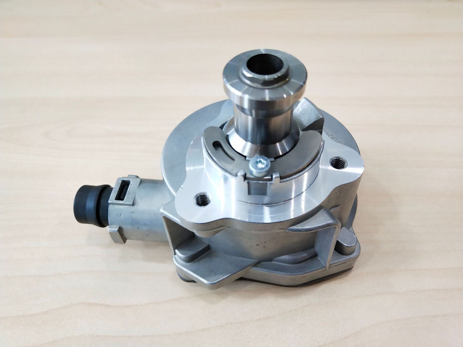 真空泵 刹车助力泵 11667558344 适用宝马x5 x3 x1 5系7系 z4