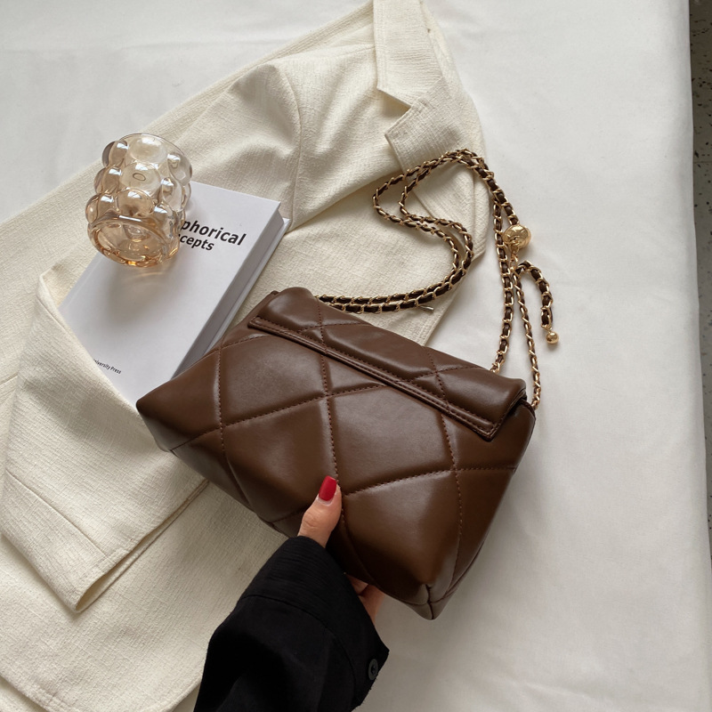 Niche Western Style High Quality Bag Women's 2022 Autumn and Winter New Rhombus Chain Bag Fashion Shoulder Fashion Messenger Bag