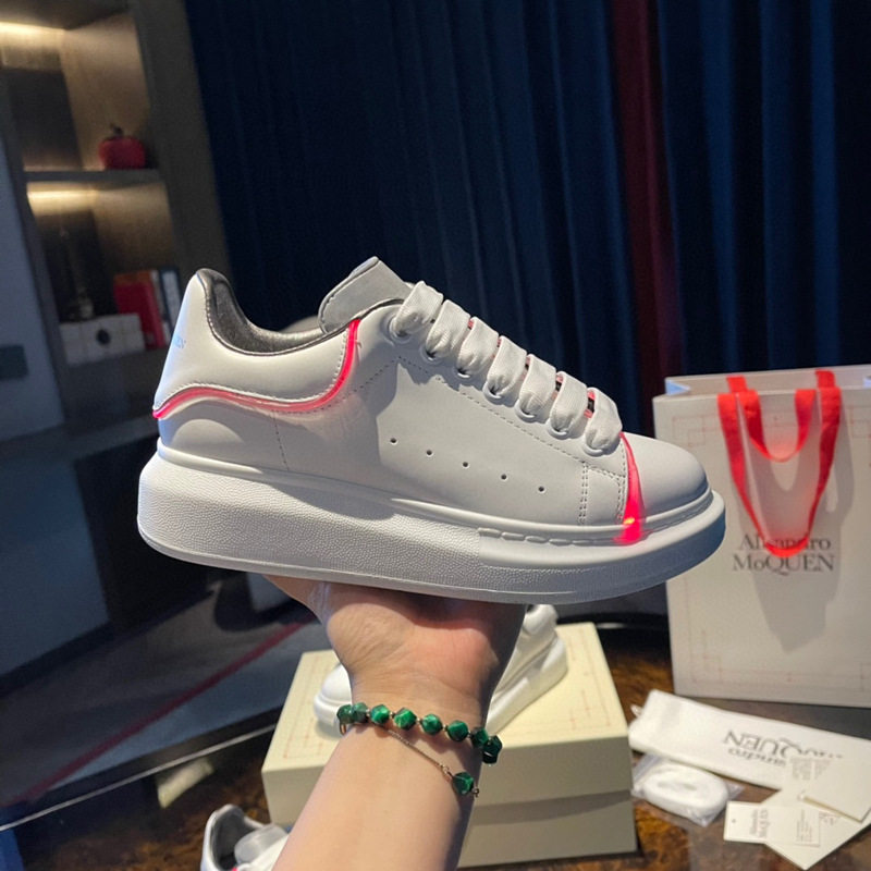 秋季麦昆灯鞋牛皮反光男led变色松糕厚底酒吧夜店运动夜光小白鞋