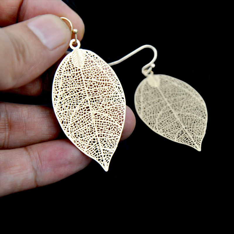 European and American Japanese Korean Version Jewelry Wholesale Fashion Temperament Long All-Match Simple Unset Leaf-Shaped Earring Female
