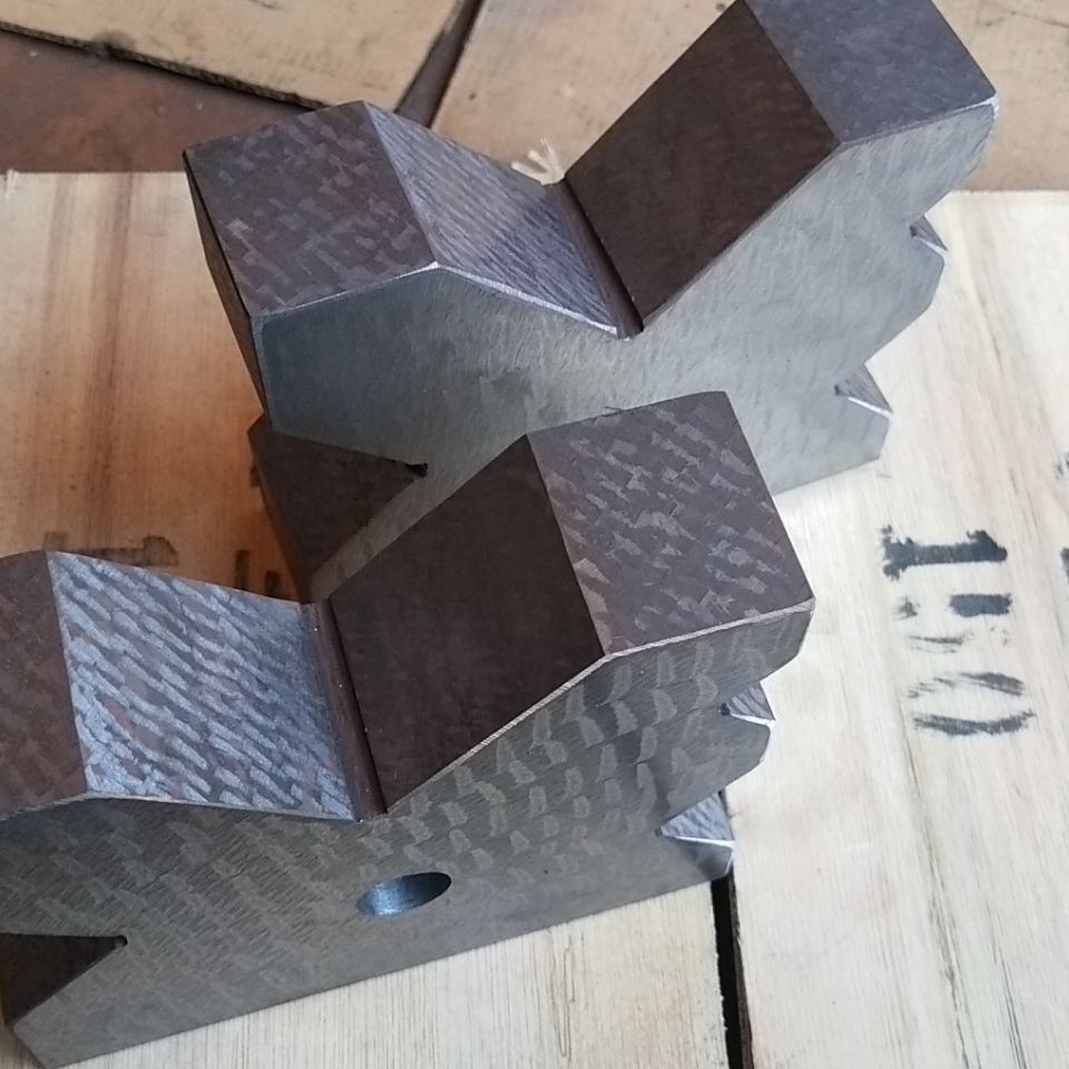 铸铁v型铁,多口v型块100/80/30,90度检验块