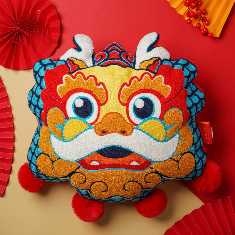 故宫文化飞龙乘云抱枕靠枕毛绒玩偶公仔摆件国潮生日礼物文创礼品