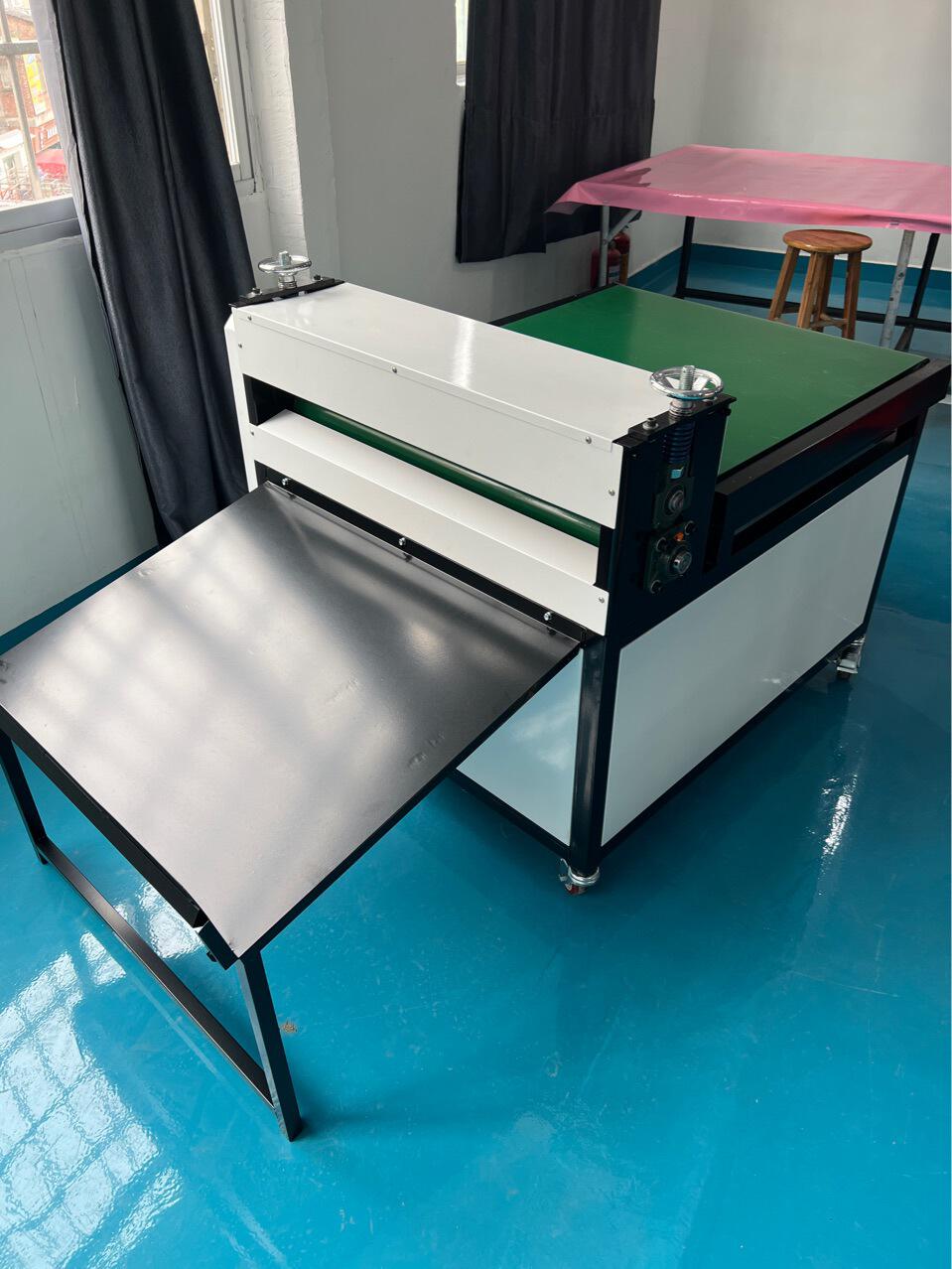 压平机 去泡机 压纸机 压纸架 滚筒压平机整平机 平压机 滚平机