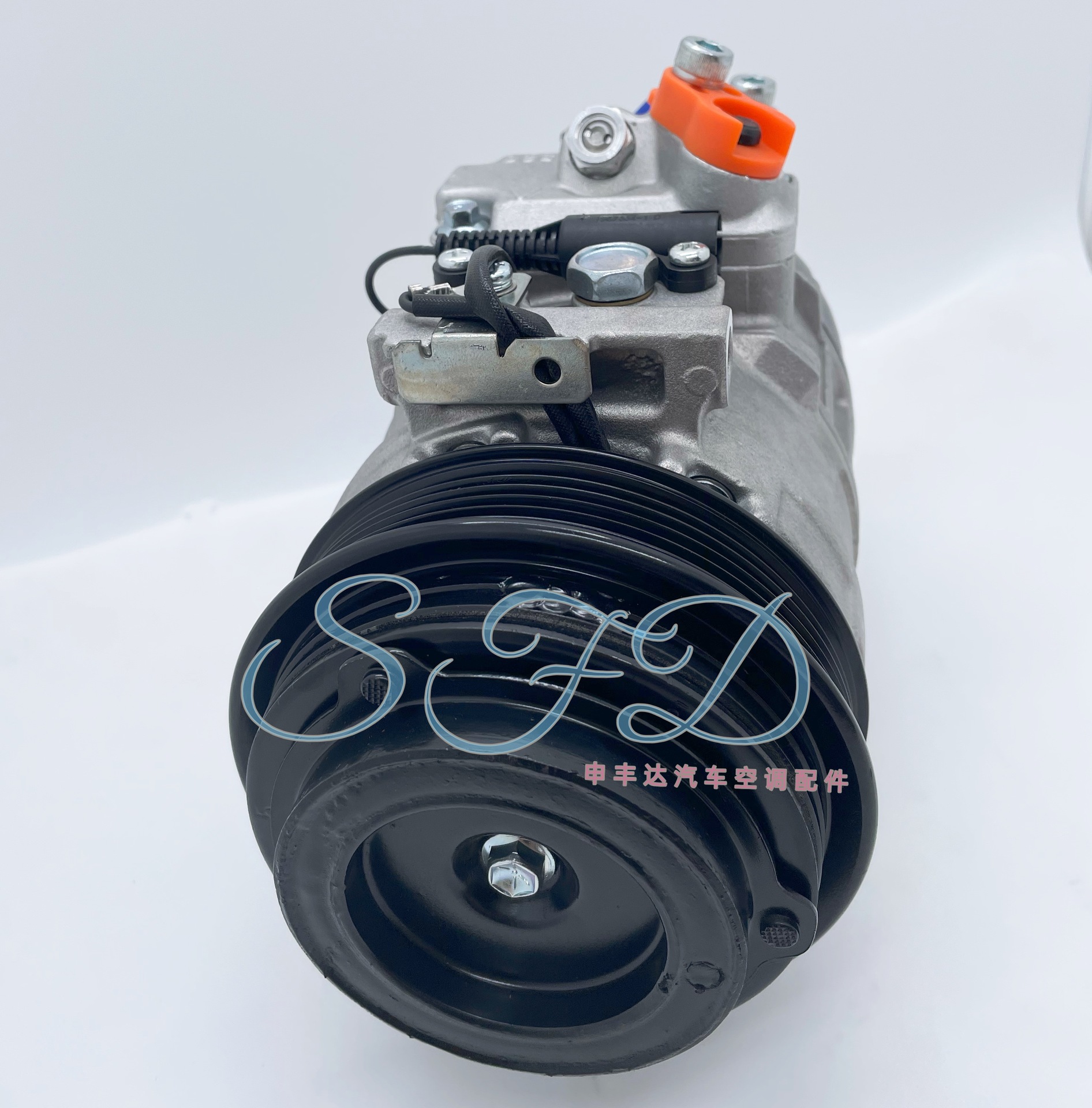 空调配件种类压缩机汽车品牌奔驰适用车型通用电压12电流125mm尺寸15*