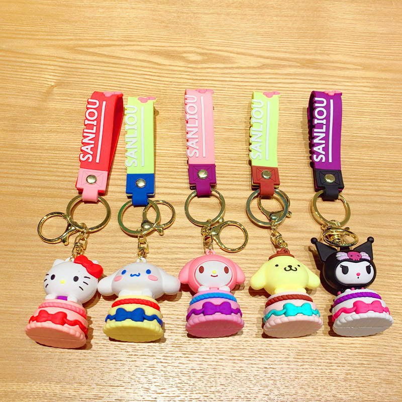 New Sanrio Keychain Cute Clow M Cinnamon Dog Doll Schoolbag Pendant Car Key Chain Small Gift
