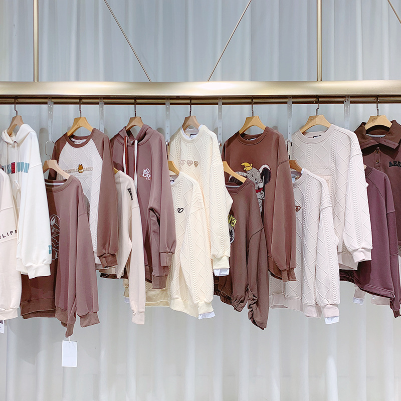 朵以四季款学生卫衣春尾货批发品牌折扣女装杂款实体撤柜工厂货源