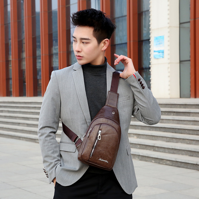 胸包男新款商务休闲运动男士胸前包百搭轻便旅行男单肩斜挎包背包