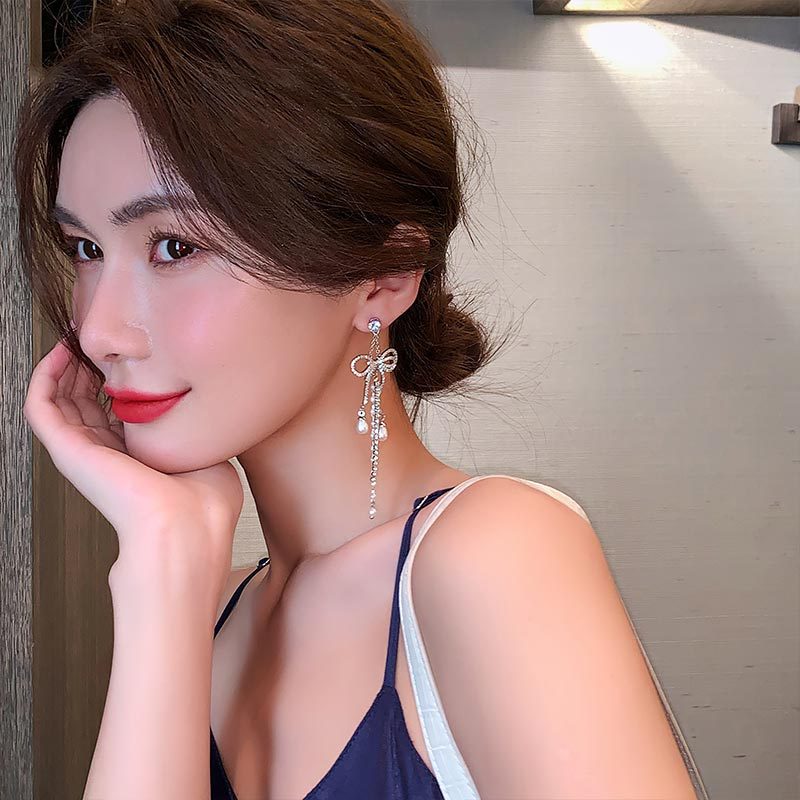 Korean Socialite Light Luxury High-Grade Earrings Refined Personalized Ear Studs Temperament Silver Ear Studs Fashion Tassel Earrings Female Wholesale
