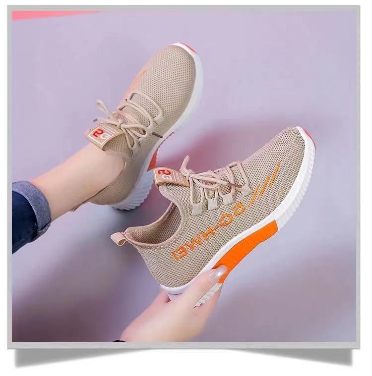 Old Beijing Cloth Shoes Women's Fashionable All-Match Sneaker Flat Heel Breathable Running Shoes Non-Slip Casual Walking Shoes