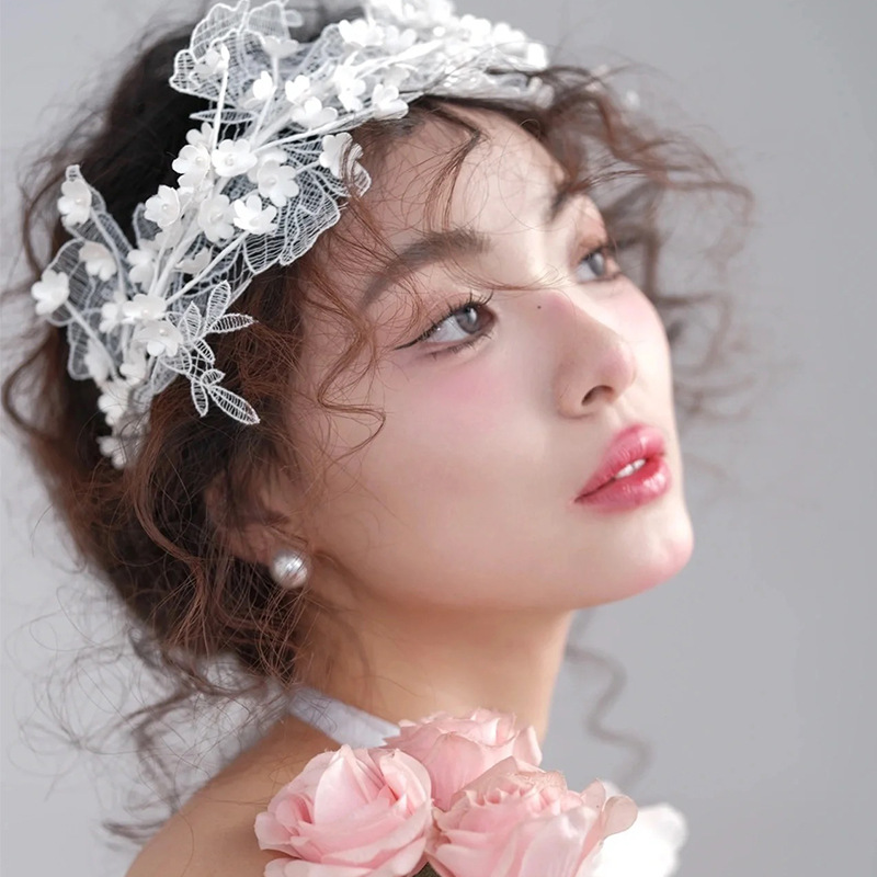 2024新款法式蕾丝花朵发带复古森系网纱甜美新娘饰品-阿里巴巴