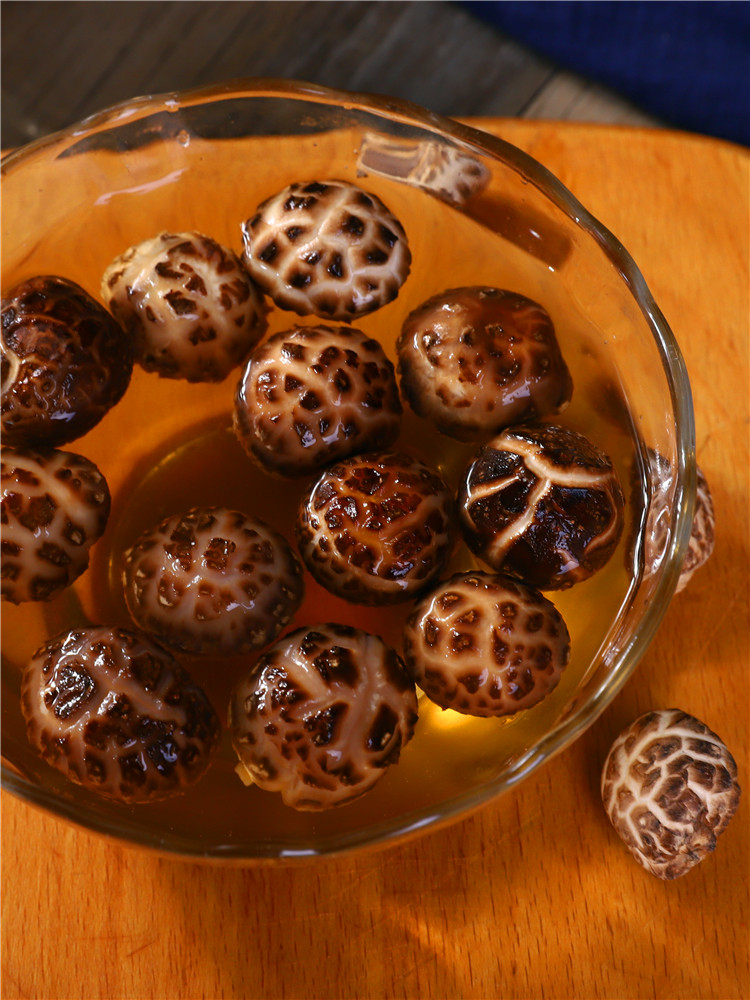 新货湖北房县小花菇500g珍珠冬菇肉厚香神农架蘑菇干