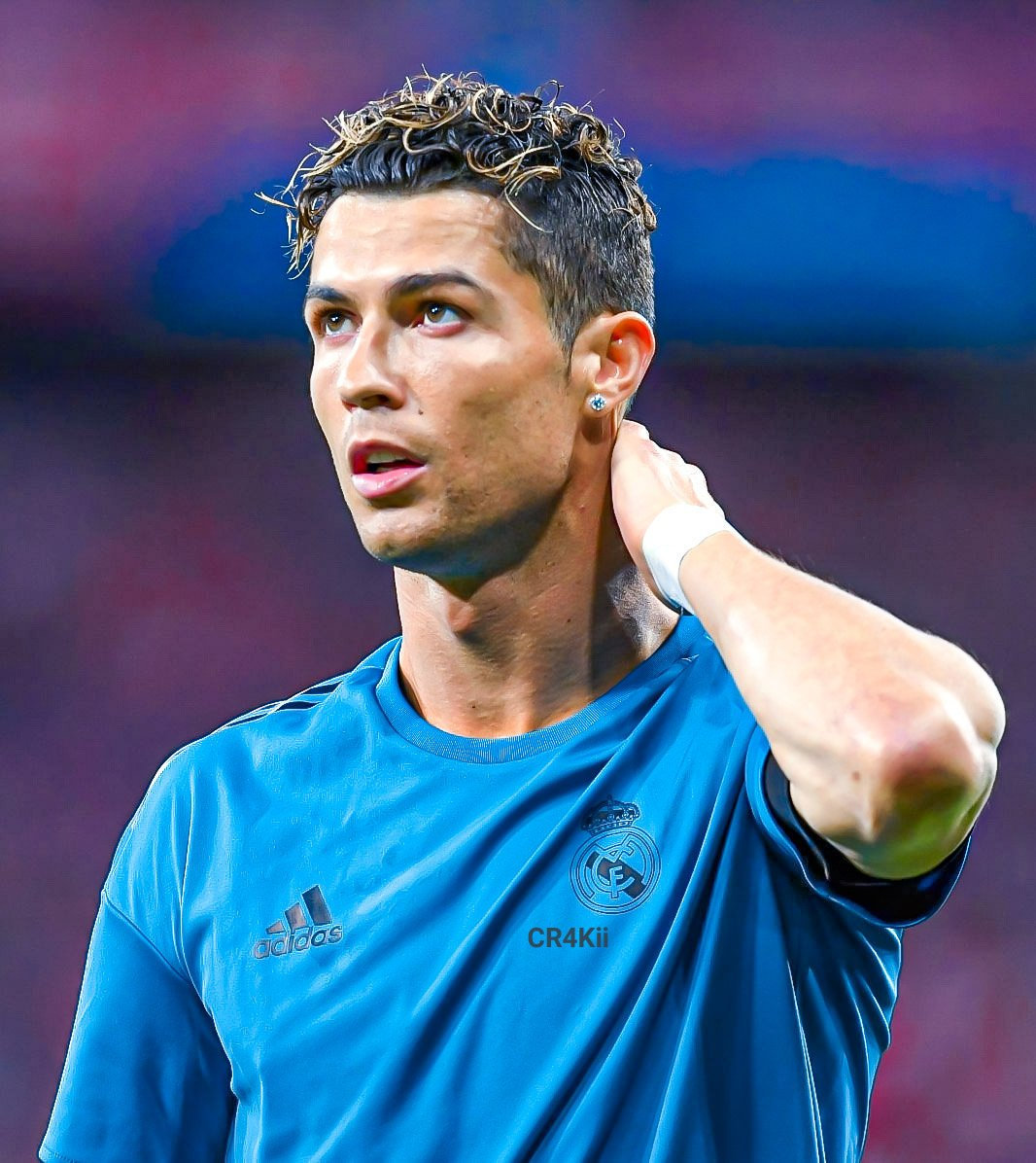 nba巨星科比-布莱恩特c罗s925银特大四爪钻石耳钉女男气质耳环简