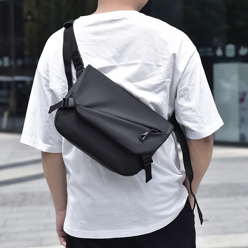 Cross-Border New Arrival Men's Casual Bags Outdoor Sports Fashion Derm Shoulder Messenger Bag