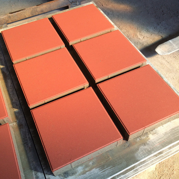 荷兰砖人行道透水砖通体彩砖马路铺设砖定制混凝土路面砖面包砖