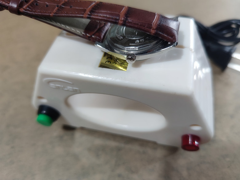 机械手表退磁器 灿烂牌消磁器 调整时间快慢保养 手表维修工具