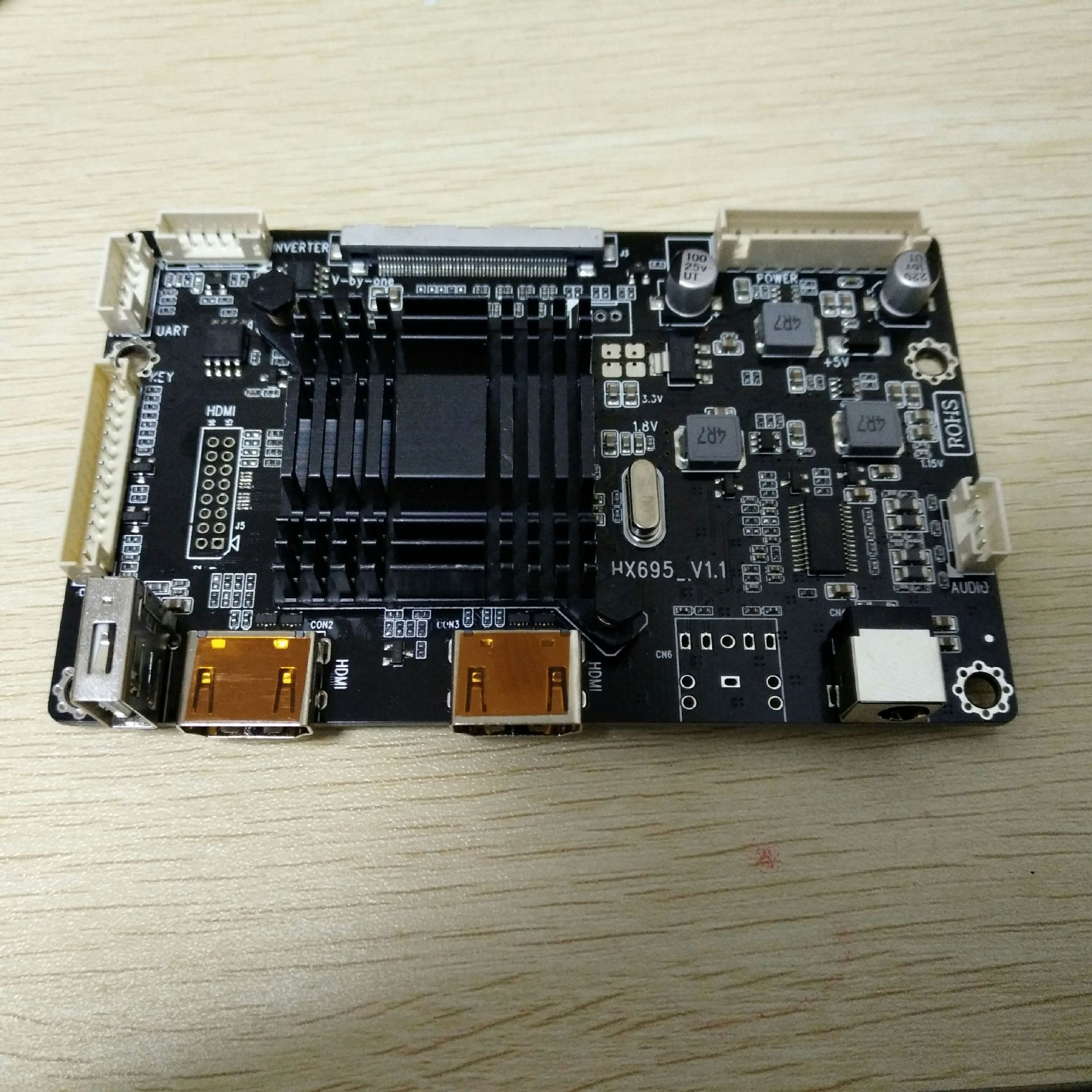 真4k驱动板广告机主板cvsmdb02e显示器主板hx695v11lc608v