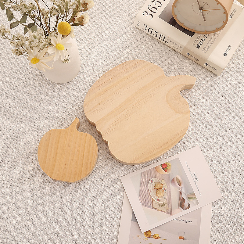 Cutting Board Apple Shape Pine Bread Board Nordic Style Solid Wood Small Cutting Board Cutting Board Wooden Tray Breakfast Cutting Board